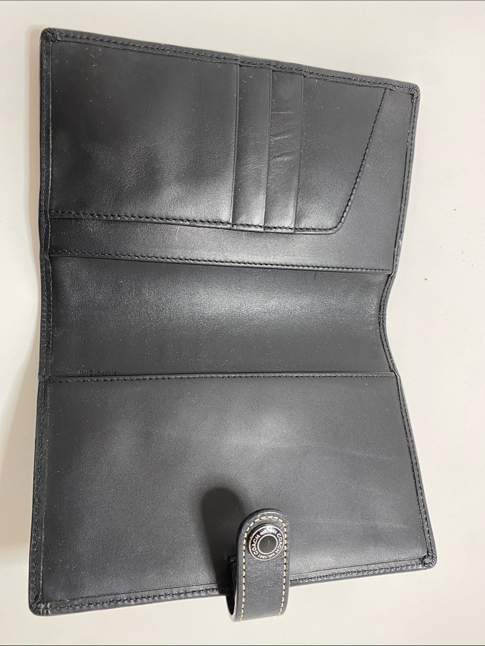 Coach Vintage Black Leather Snap Organizer with Contrast Stitching - Picture 6 of 9